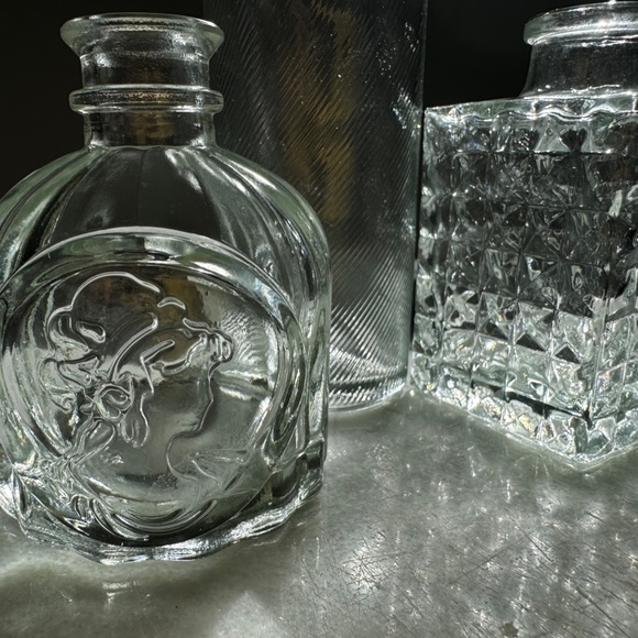 Gorgeous Set 3 Vintage Style Boho Clear Glass Bud Vases Cameo Decor Cut Embossed - Picture 9 of 11